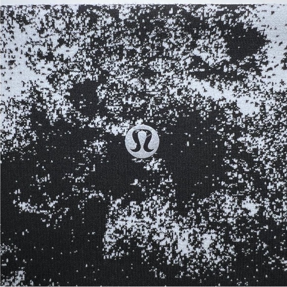 Lululemon Wunder Under High-Rise Tight 25"
*Full-On Luxtreme in Aerify Jacquard - Picture 5 of 7